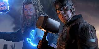 Age of Ultron: pourquoi Thor avait l'air inquiet quand Captain America a  essayé de soulever Mjolnir | Jolie Bobine