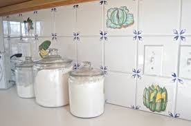A la hora de renovar tu cocina, los vinilos para azulejos de cocinas serán tu gran aliado. Pintar Azulejos Cocina Para Decorar Vuestros Interiores