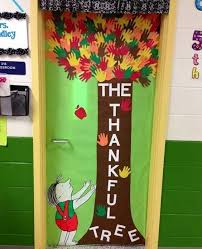 10 festive thanksgiving clroom door