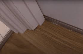 A professional edging finish to any carpet, vinyl, rubber tile edge while also protecting it from wear and tear. 5 Laminate Flooring Edging Alternatives And When To Use Them Okay Flooring