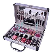 clic makeup kit vanity case 207