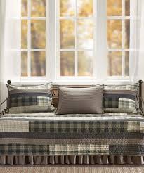 Tan Winter Plains 5 Pc Day Bed Cover