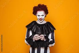 foto de scary clown man 20s wearing
