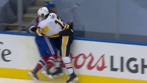 Content belongs to the national hockey league. Canadiens Jake Evans Leaves Game Vs Penguins And Won T Return Sportsnet Ca