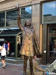 Mary tyler moore is gonna make it once again in minneapolis. Minneapolis Mn Mary Tyler Moore Statue Page 2