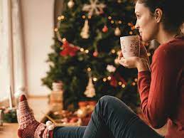 Weihnachten allein feiern: 4 Tipps, die gegen Einsamkeit helfen