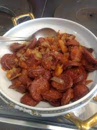 soujouk with onions and tomatoes the