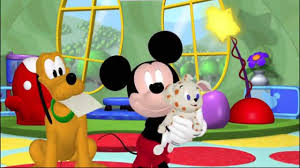 La casa de mickey mouse es una serie de televisión infantil creada y producida por walt disney television animation para playhouse disney. La Casa De Mickey Mouse Episodio Completo En Espanol Pluto Hace De C La Casa De Mickey Mouse Canciones Infantiles Mickey