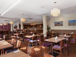 Featuring a garage, a lobby area, banquet and meeting facilities, holiday inn express dresden city centre offers accommodation in the vicinity of the domed frauenkirche dresden. Premier Inn Dresden City Centre Room Reviews Photos Dresden 2021 Deals Price Trip Com