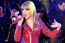 Taylor Swifts Red Les Mis Soundtrack Lead Billboard