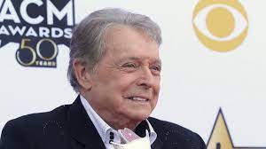 Mickey Gilley dies at 86 years old.