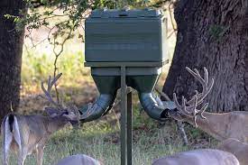 The odor of the solution will help to keep them away from your deck. 3 Best Texas Hunter Deer Feeders Reviews Pros Cons