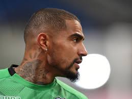 Barcelona most often have three in the attack. Kevin Prince Boateng Completes Surprise Loan Move To Barcelona Barcelona The Guardian