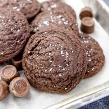 easy easy chocolate rolo cookies recipe
