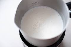 Can I use milk frother with oat milk?
