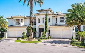 luxury homes in florida