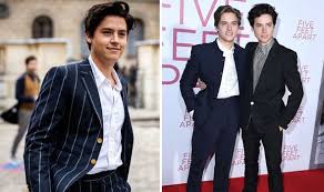 It's a new year, and it appears that cole sprouse has a new woman in his life. Cole Sprouse Height How Tall Is Riverdale Star Cole Sprouse Celebrity News Showbiz Tv Express Co Uk