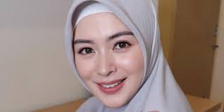 tips buat makeup natural ala ayana moon