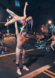 Naked Circus Performers - 63 photos