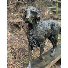 Walking English Setter Sculpture For