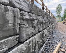 Top 6 Benefits Of Big Block Retaining Walls