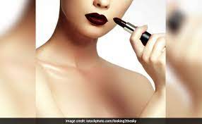 approved makeup tips to pull off dark lips