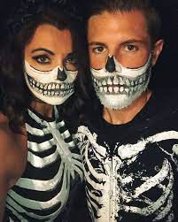 40 couples halloween costume ideas to