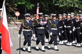 Rokrocznie obchodzone jest na pamiątkę zwycięskiej bitwy warszawskiej data święta wojska polskiego jest stała i co roku przypada na ten sam termin. Dfclenr0txbrim