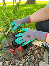 the 10 best gardening gloves of 2023