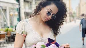 Her dad amardeep is a businessman and her mom asha is a schoolteacher. Kangana Ranaut Asks Hyenas Stop Crying Foul Adds She S Not Talking About Pegasus Celebrities News India Tv