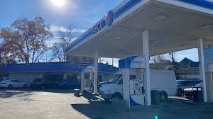 midtown memphis gas station shut