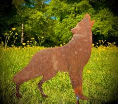 Small Exterior Rustic Rusty Metal Wolf