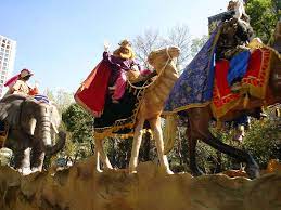 celebrating three kings day in mexico