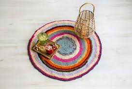 how to make rugs from old clothes