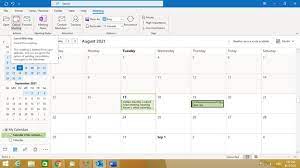 how to change meeting organizer in outlook