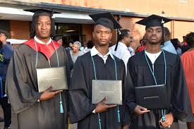 five sgtc students finish college