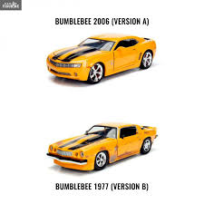 Robot transformer toy, bumblebee transformer, chevrolet. Chevrolet Camaro Bumblebee Replica Transformers Jada Toys
