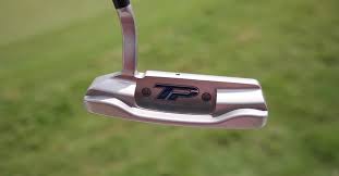 collin morikawa changes putters at
