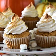 Source o cupcake 50 really cute thanksgiving fall treat ideas images about cupcakes on pinterest frozen monster high and cupcake pilgrim hat thanksgiving cupcakes white cupcakes with a clic buttercream are topped with an edible. 15 Thanksgiving Cupcake Ideas Allrecipes