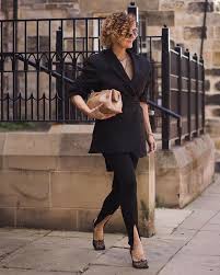 best outfits to wear for women over 40