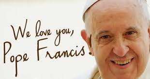 Un autre bel exemple d'humilité du Pape François : La photo montre le Saint-Père assis à peu près au sixième rang ! Images?q=tbn:ANd9GcRr4dZTWrWTtH6Jj9u4kP0vTJ-UgKDaihoGvpPy6urE1jFy-3sZlA