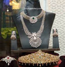 bridal diamond jewellery set by tanishq