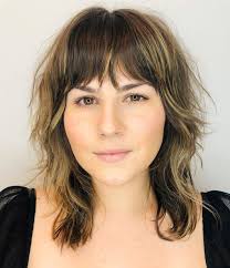 Short hairstyles for thin hair: 30 Upgraded Feathered Hair Cuts That Are Trendy In 2021 Hair Adviser