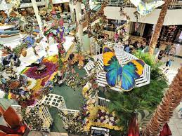 when will palm beach gardens mall open
