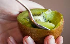 eating kiwi fruit skin good for you