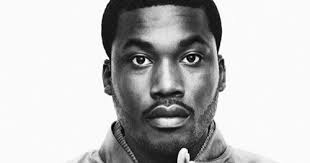 He waited outside a restaurant and popped up with the cops recording with his phone out! Meek Mill Key To The Streets Mp3 Https Ift Tt 2he1j1u Young Thug John Legend Victor Moses