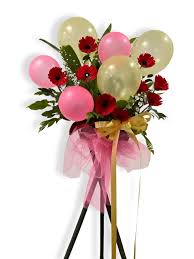 freestyle balloon and flowers congrats