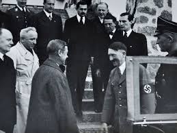 Rare pictures of Adolf Hitler meeting Britain's Duke of Windsor in Nazi  Germany up for auction - Mirror Online
