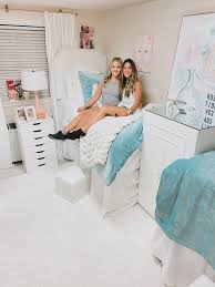 Do it yourself dorm headboard. Dorm Room Decor Must Haves Vp Of Style