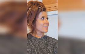 chelsea houska goes makeup free on